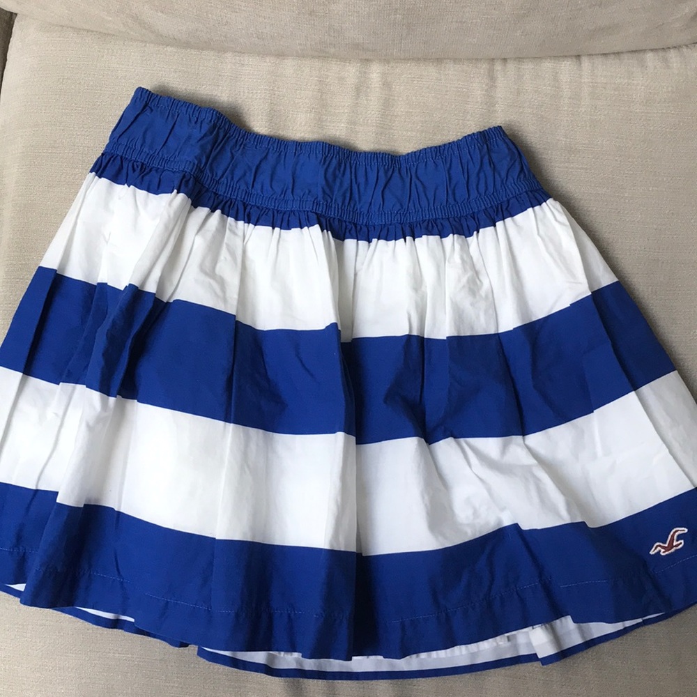 Hollister Skirt- Size Small